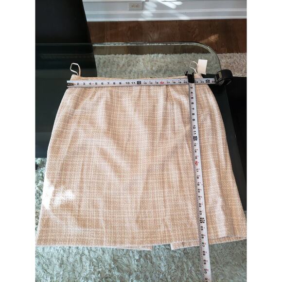 Tahari Arthur S. Levine Skirt Suit Set Womens 22W Beige Fringe Trim Notch Lapel - Picture 10 of 16